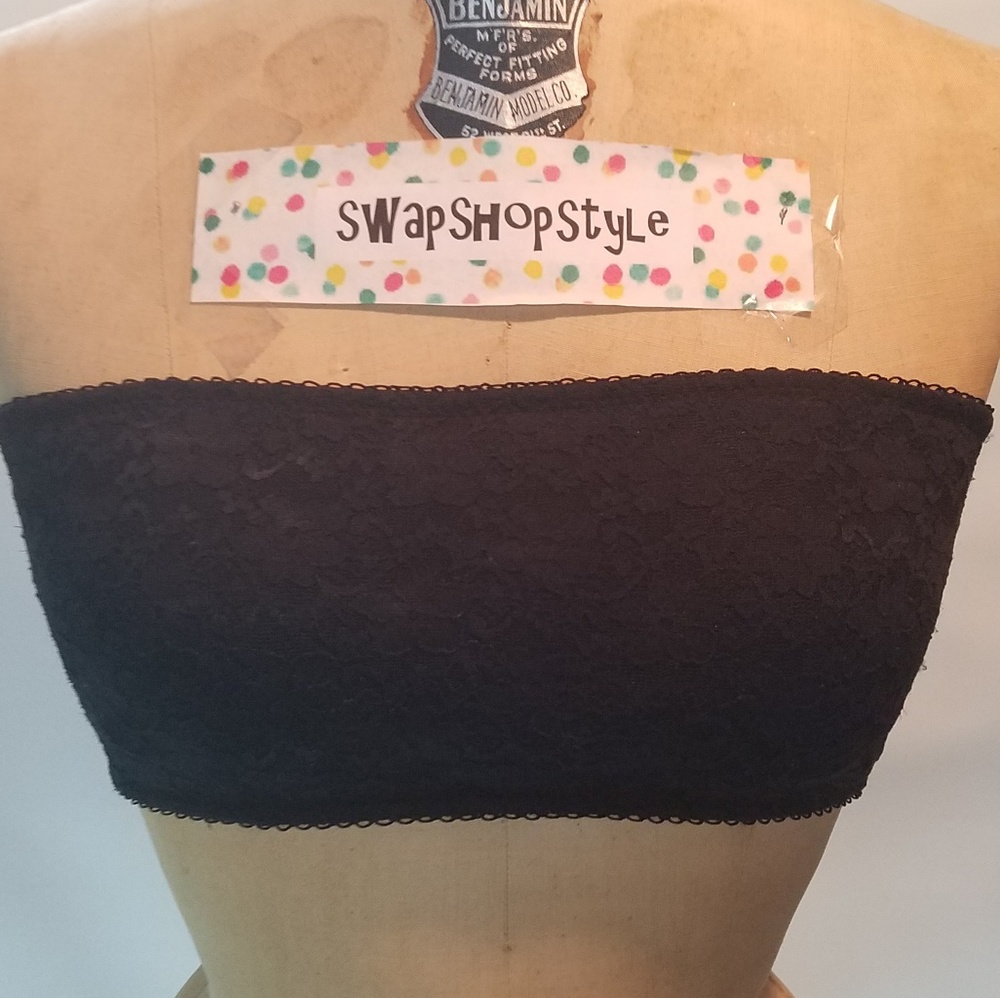 Black lace bandeau bra